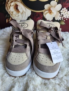 Adidas Campus Beige & Taupe Low-Top Sneakers